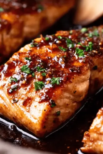 Honey Garlic Glazed Salmon