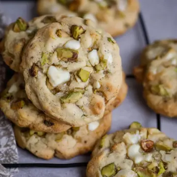 White Chocolate Pistachio Cookies