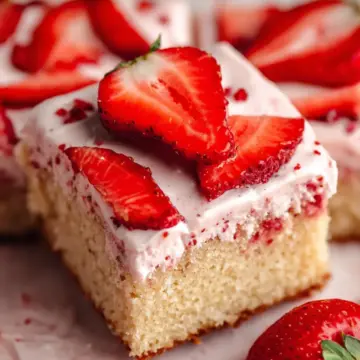 Easy Fresh Strawberry Sheet Cake