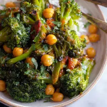 Garlic Broccoli Stir Fry With Chickpeas