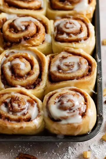 Soft-Baked Apple Cinnamon Rolls